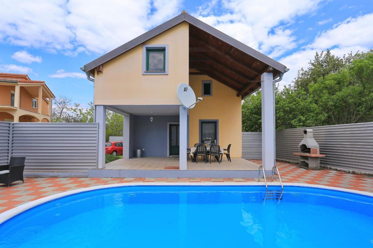 Holiday Home Lucija Sveti Filip i Jakov Exterior photo